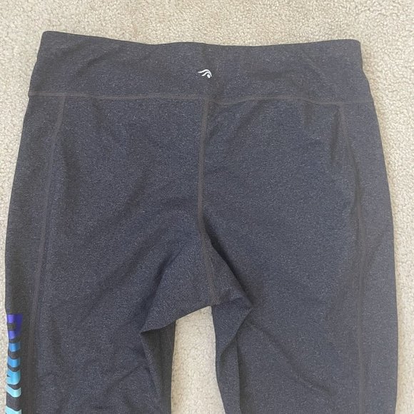 Ideology Crop Leggings Womens XL Run Like A Girl Colorful Capri Yoga Pants Grey - Picture 10 of 11